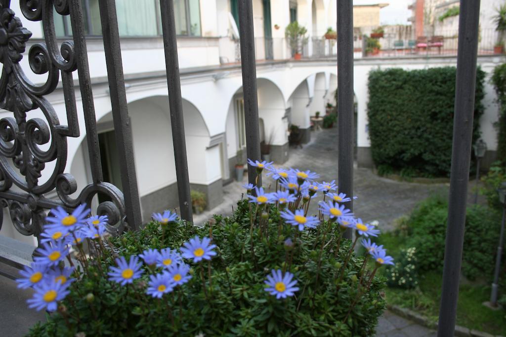 B&B La Corte Sant'Antimo ภายนอก รูปภาพ